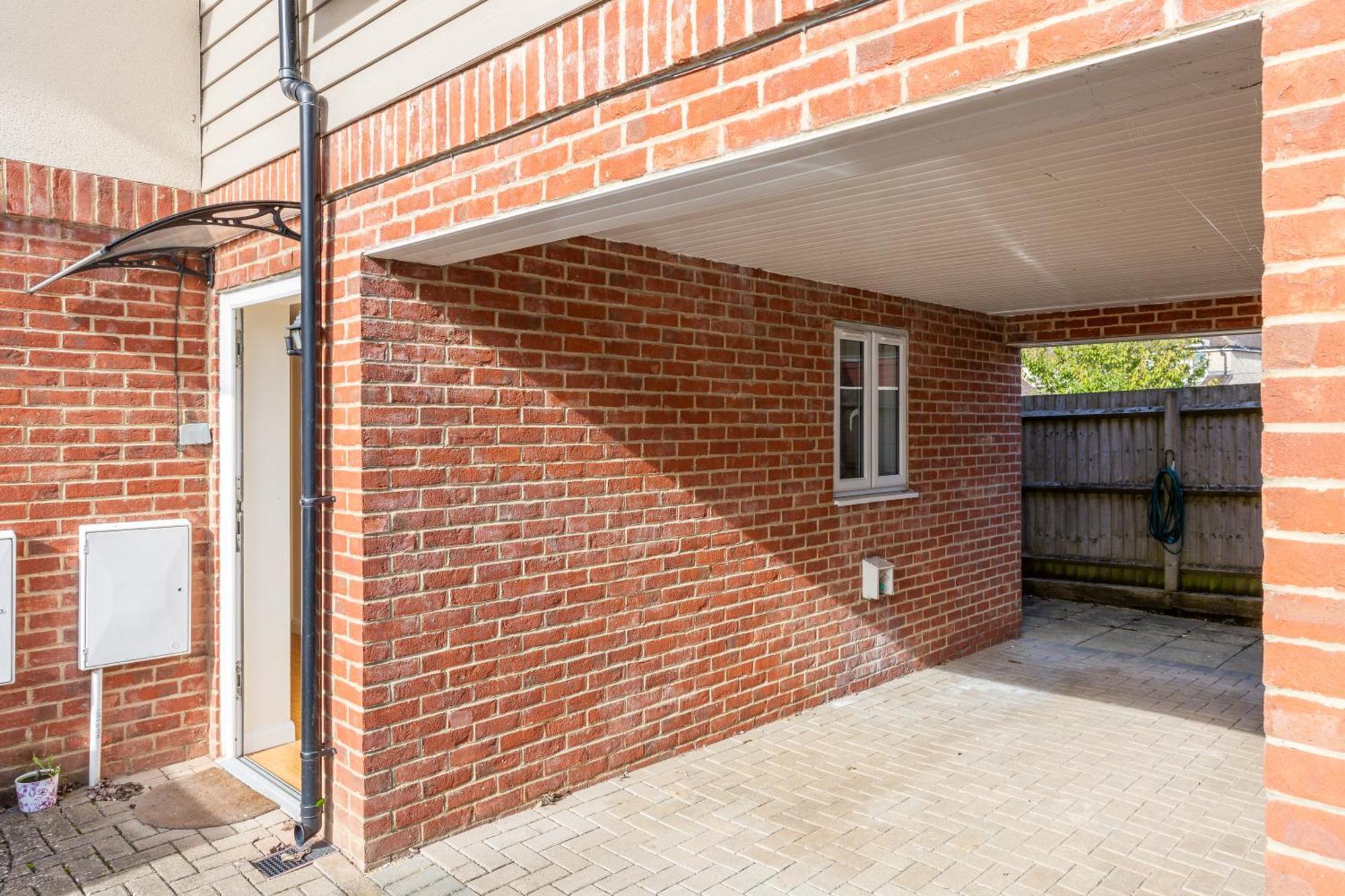 The Vogue Stay, 3 Bedrooms, 2 Bathrooms, Ideal For Jr & Oxford Hospitals, Free Carpark, Conveniently Located For Ring Road Access, 2 Miles From Oxford City Centre Easy Car & Bus Route Eksteriør bilde
