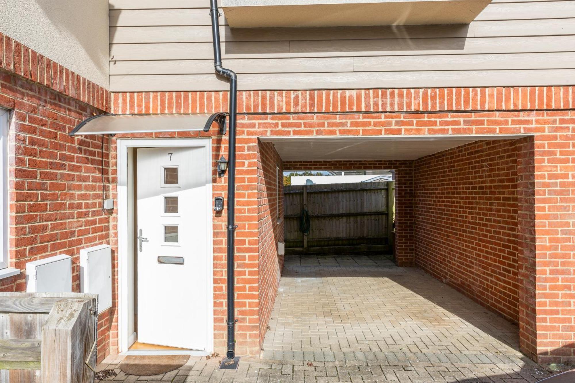 The Vogue Stay, 3 Bedrooms, 2 Bathrooms, Ideal For Jr & Oxford Hospitals, Free Carpark, Conveniently Located For Ring Road Access, 2 Miles From Oxford City Centre Easy Car & Bus Route Eksteriør bilde