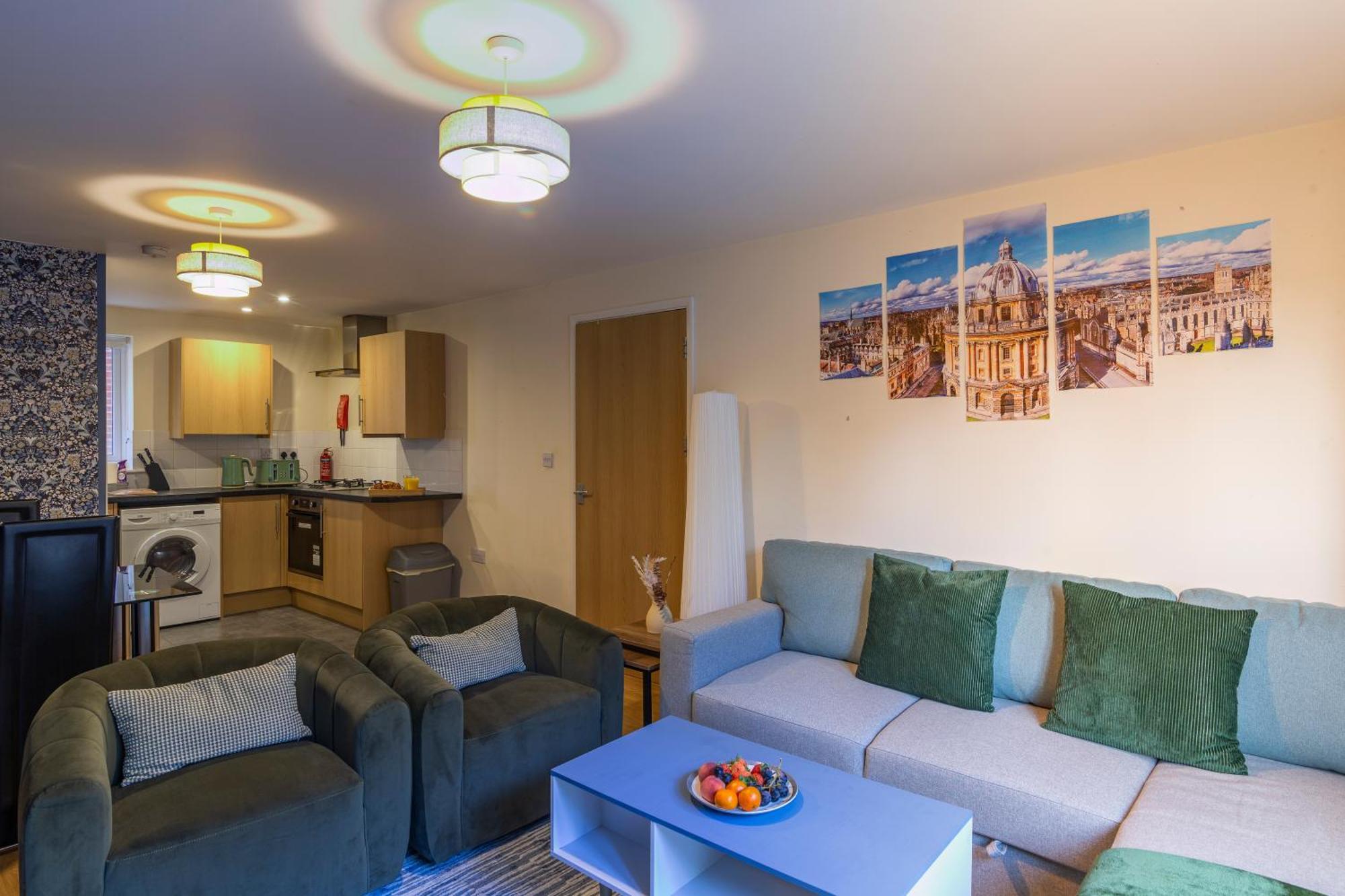 The Vogue Stay, 3 Bedrooms, 2 Bathrooms, Ideal For Jr & Oxford Hospitals, Free Carpark, Conveniently Located For Ring Road Access, 2 Miles From Oxford City Centre Easy Car & Bus Route Eksteriør bilde